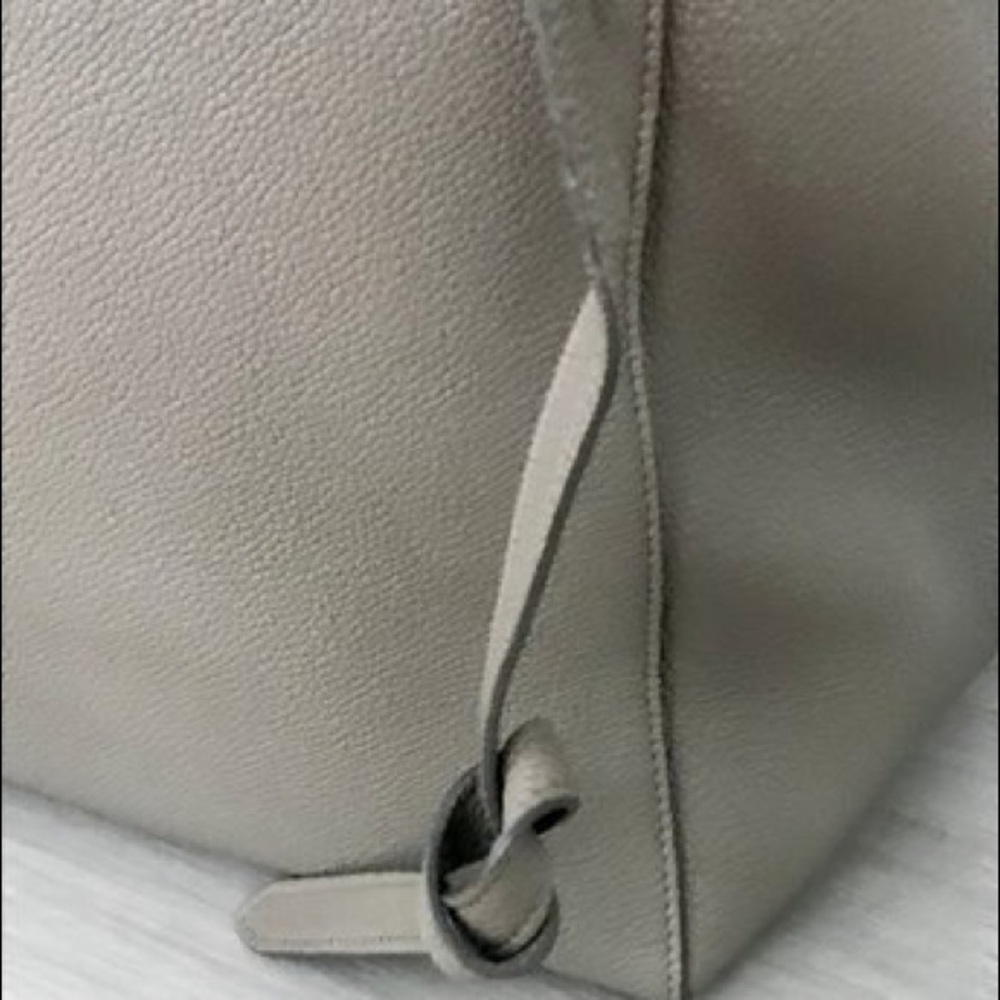 Authentic CELINE PARIS PHANTOM Calf Leather Tote Bag - Picture 9 of 10